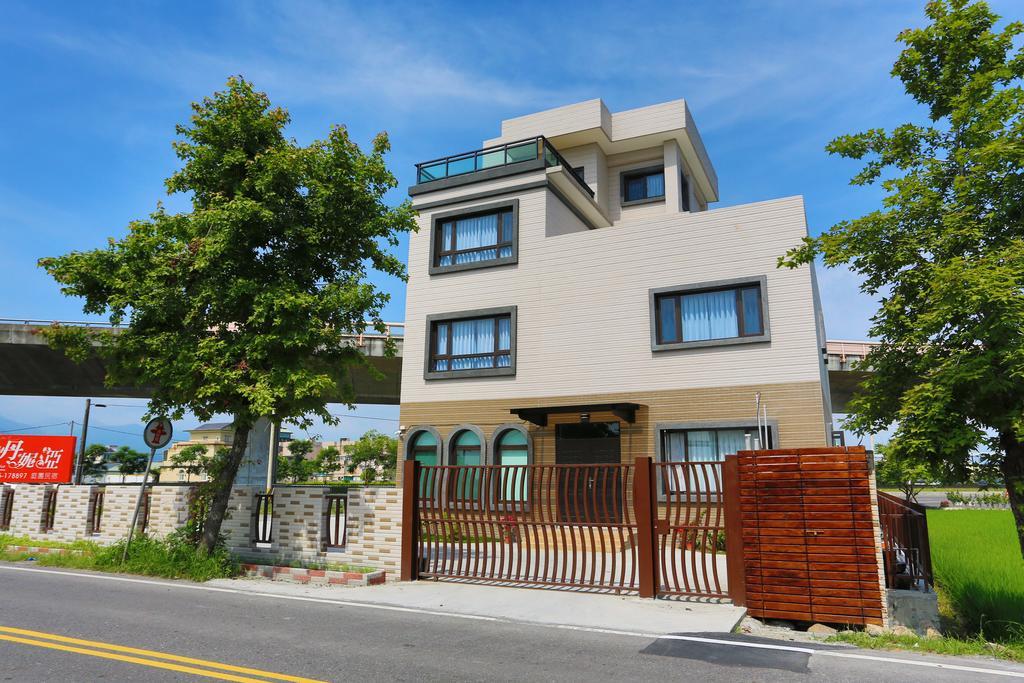 Dania Garden Bed & Breakfast Luodong Dış mekan fotoğraf